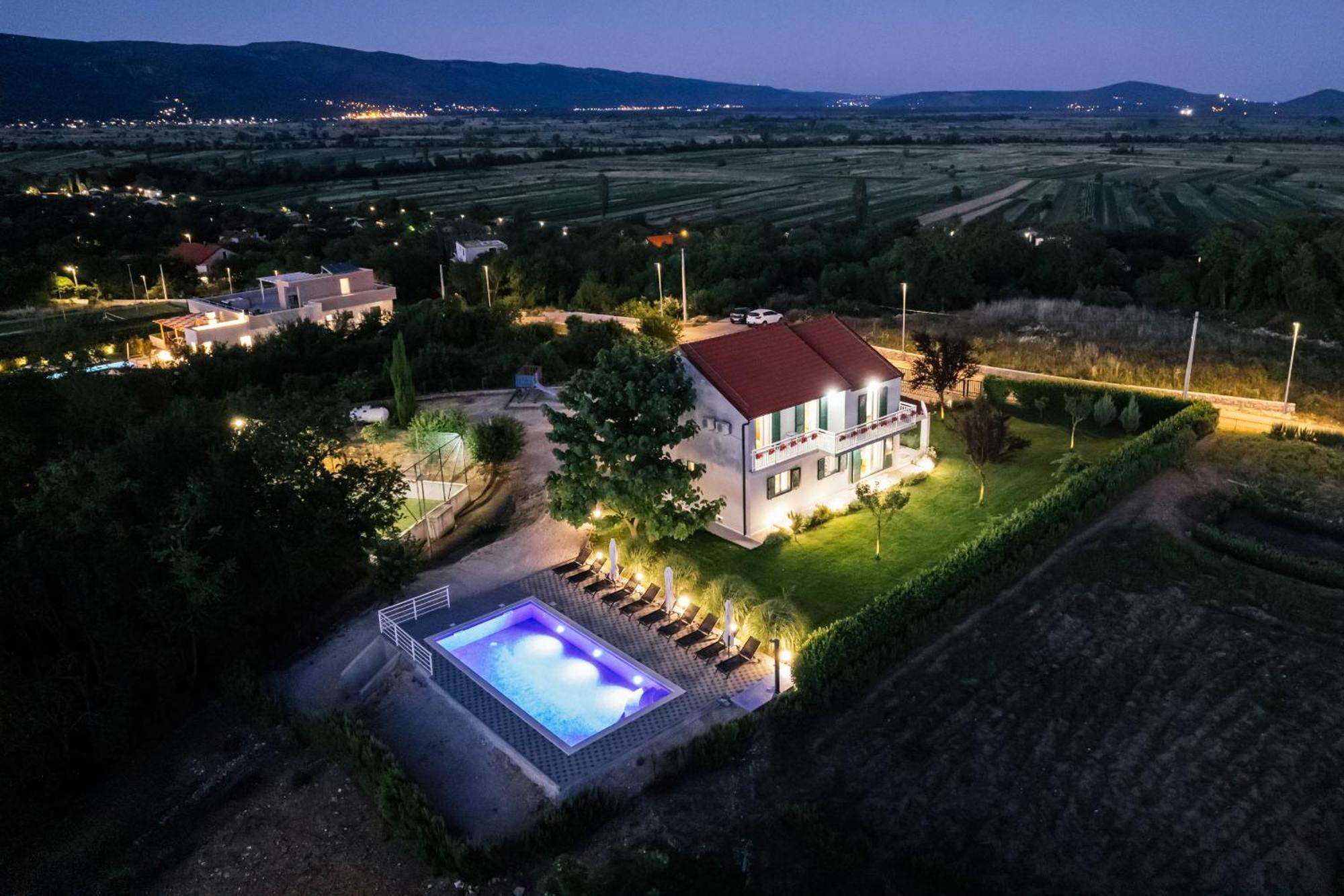 Villa Matko - Family Destination Zmijavci Eksteriør billede