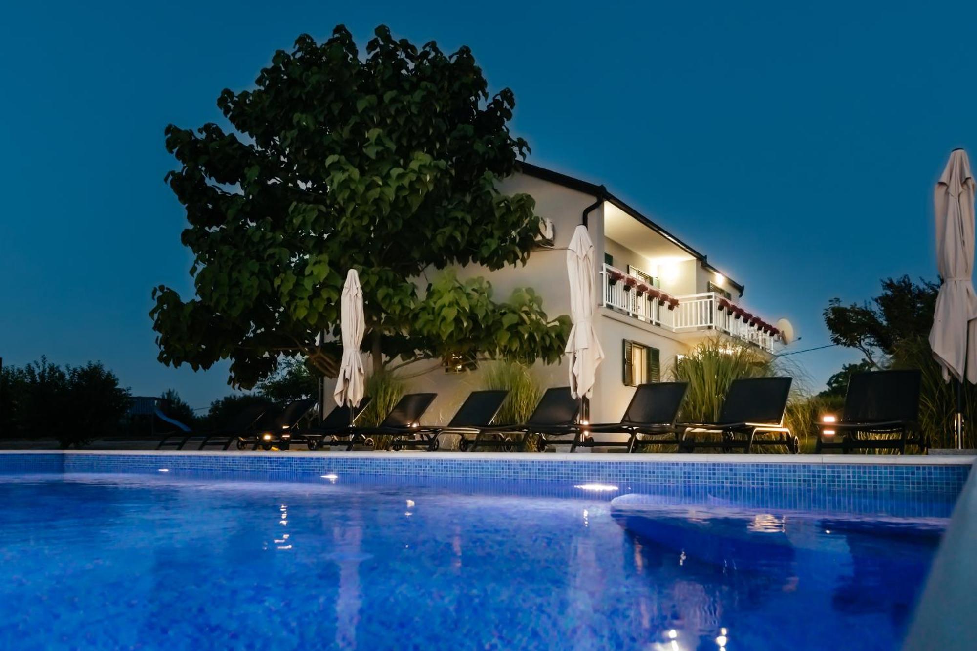 Villa Matko - Family Destination Zmijavci Eksteriør billede