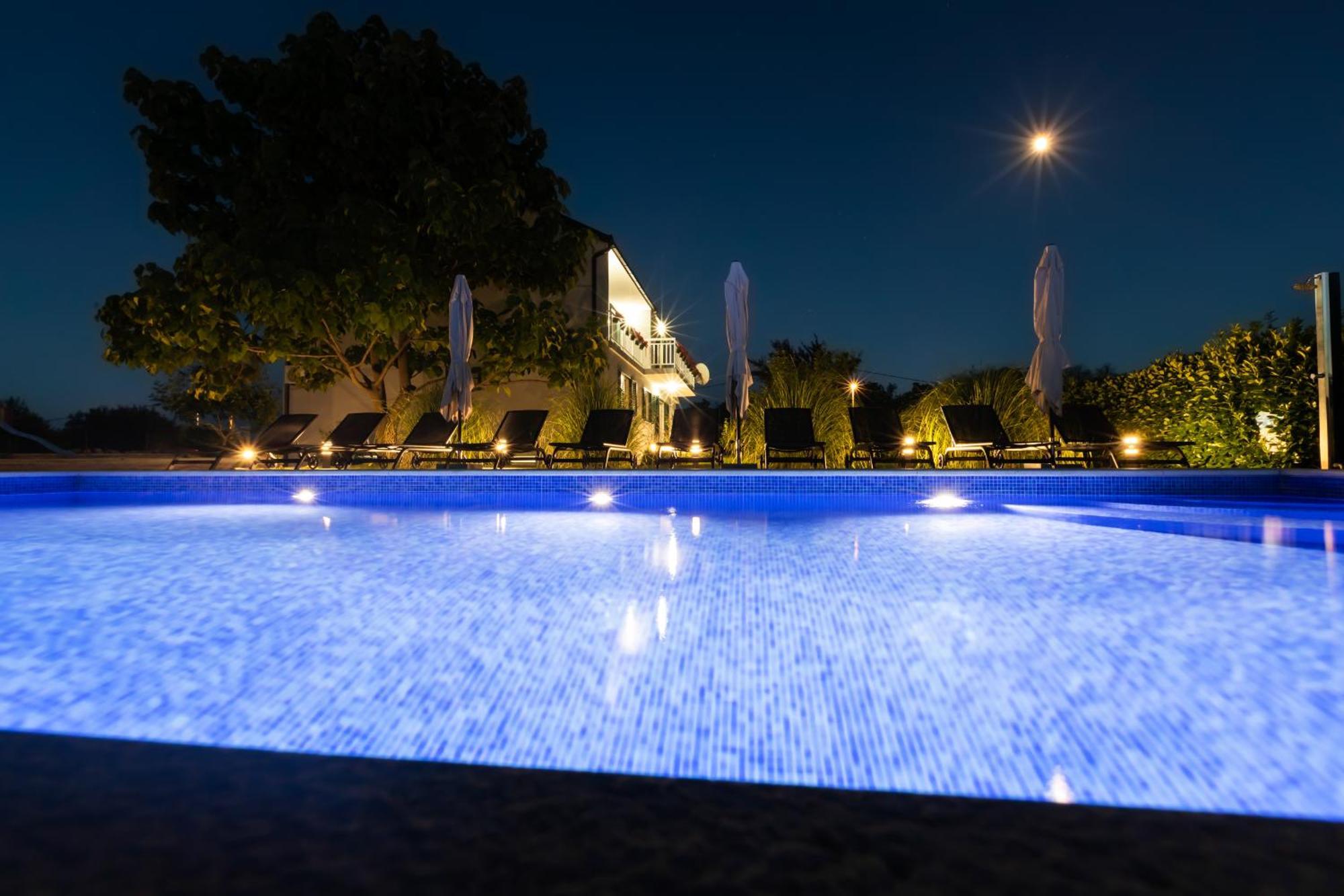 Villa Matko - Family Destination Zmijavci Eksteriør billede